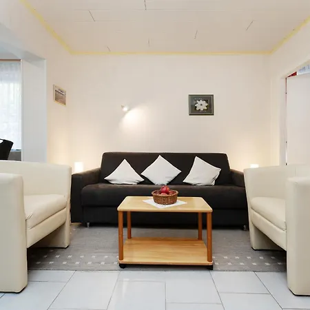 Haus Tanneck 2 *