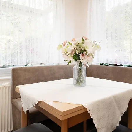 Haus Tanneck 2 *